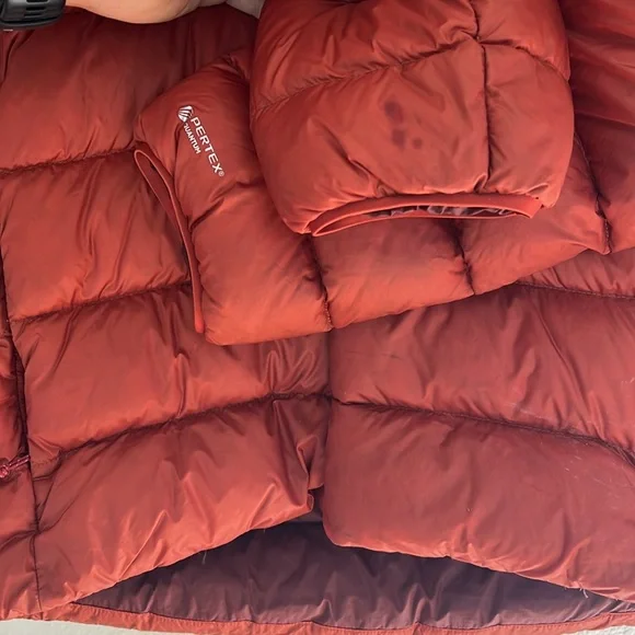 REI MENS 650 DOWN HI LOFT - HOODED - PERTEX QUANTUM WEATHERPROOF